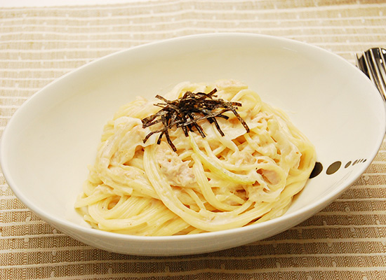 野菜白だしで|ツナと玉ねぎのクリームパスタ