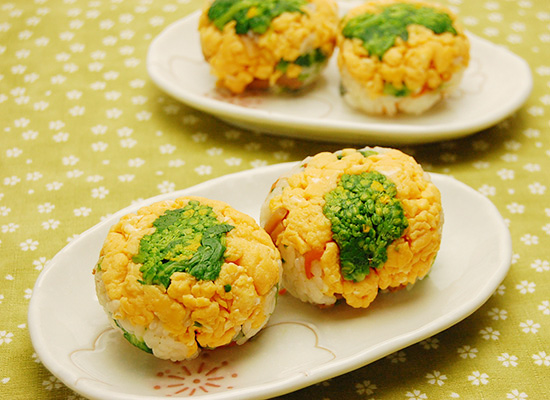 菜の花と玉子そぼろの手まりちらし寿司