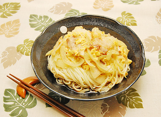 冷し中華簡単アレンジ|豚肉と玉子炒めのせ
